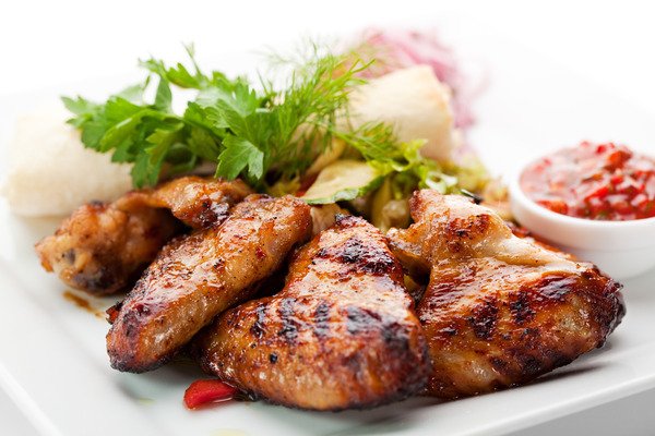 Grilled chicken wings <span class="pr">900Gdes